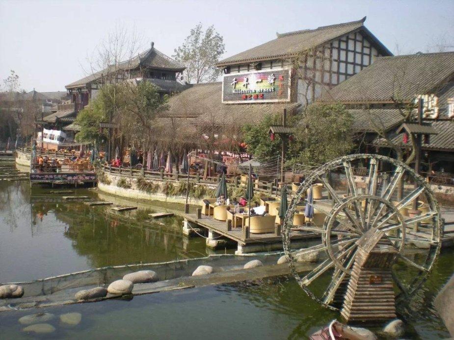 设网上赌场引诱中国公民赌博,年流水超3.5亿元 六安市霍邱公安成功抓获一名“红通”逃犯